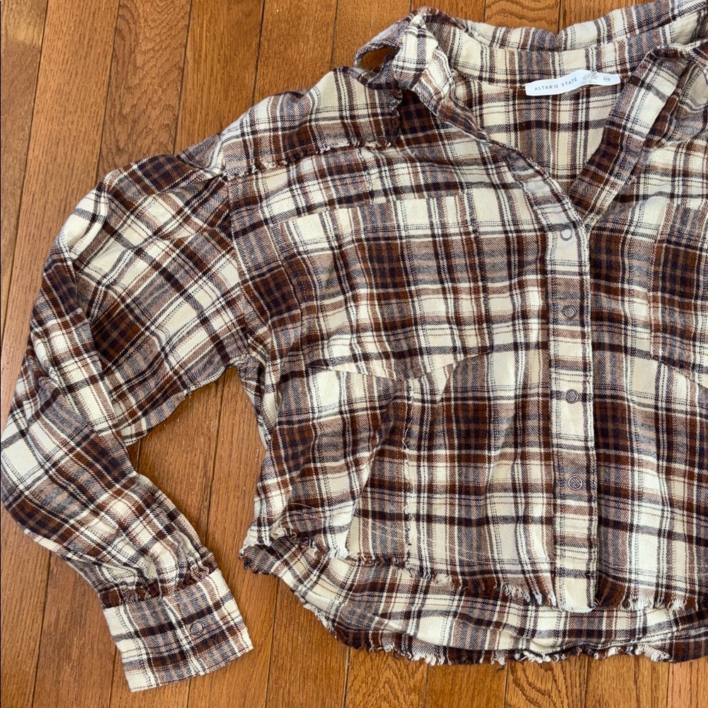 Altar'd State Button Plaid Frayed Boho Cropped Top Size XXS - Picture 2 of 7